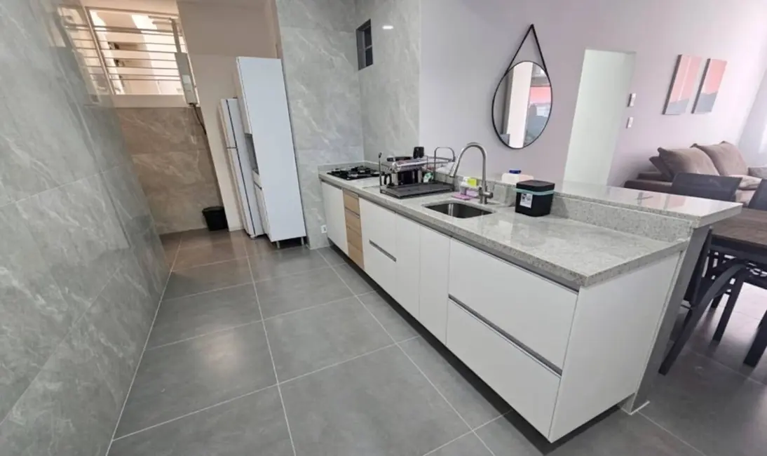 Apartamento com 3 quartos à venda, 115m2 em Copacabana, Rio De Janeiro - RJ - imagem 2 Foto 2 de Apartamento com 3 quartos à venda, 115m2 em Copacabana, Rio De Janeiro - RJ