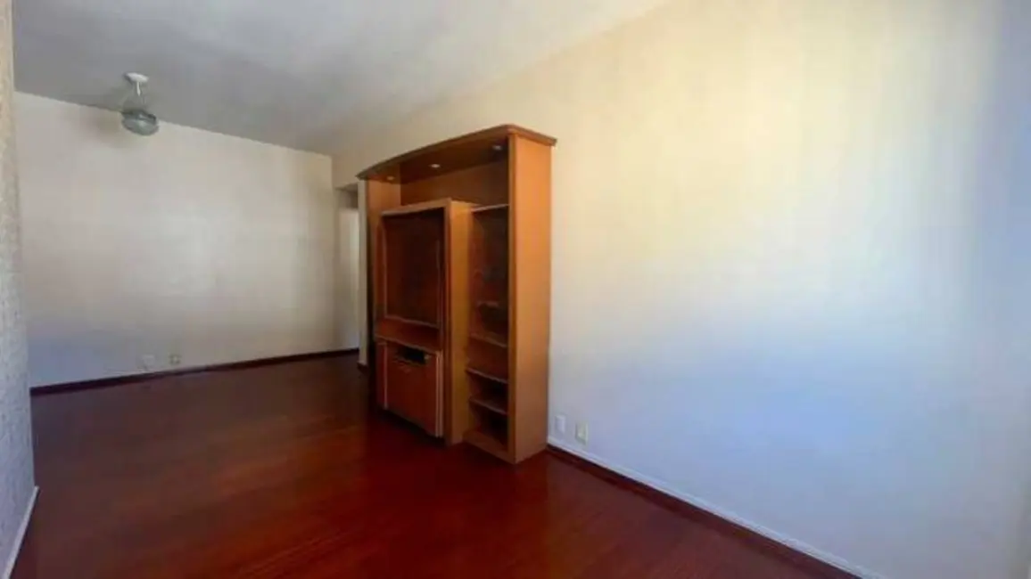 Apartamento com 2 quartos à venda, 57m2 em Copacabana, Rio De Janeiro - RJ - imagem 4 Foto 4 de Apartamento com 2 quartos à venda, 57m2 em Copacabana, Rio De Janeiro - RJ