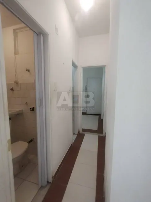 Apartamento com 1 quarto à venda, 30m2 em Copacabana, Rio De Janeiro - RJ - imagem 8 Foto 8 de Apartamento com 1 quarto à venda, 30m2 em Copacabana, Rio De Janeiro - RJ