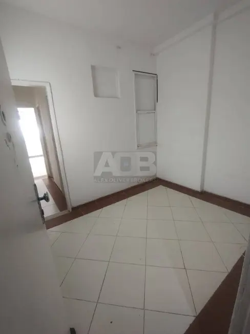 Apartamento com 1 quarto à venda, 30m2 em Copacabana, Rio De Janeiro - RJ - imagem 3 Foto 3 de Apartamento com 1 quarto à venda, 30m2 em Copacabana, Rio De Janeiro - RJ
