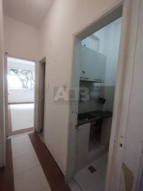 Apartamento com 1 quarto à venda, 30m2 em Copacabana, Rio De Janeiro - RJ - imagem 6 Foto 6 de Apartamento com 1 quarto à venda, 30m2 em Copacabana, Rio De Janeiro - RJ
