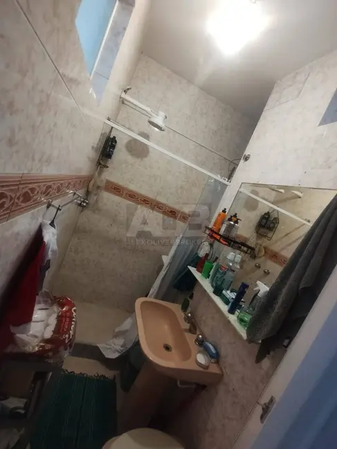 Apartamento com 1 quarto à venda, 30m2 em Copacabana, Rio De Janeiro - RJ - imagem 8 Foto 8 de Apartamento com 1 quarto à venda, 30m2 em Copacabana, Rio De Janeiro - RJ