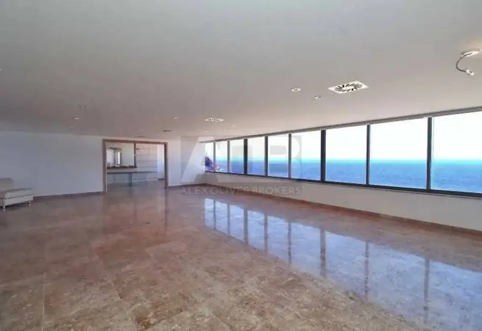 Cobertura com 4 quartos à venda, 653m2 em Copacabana, Rio De Janeiro - RJ - imagem 2 Foto 2 de Cobertura com 4 quartos à venda, 653m2 em Copacabana, Rio De Janeiro - RJ
