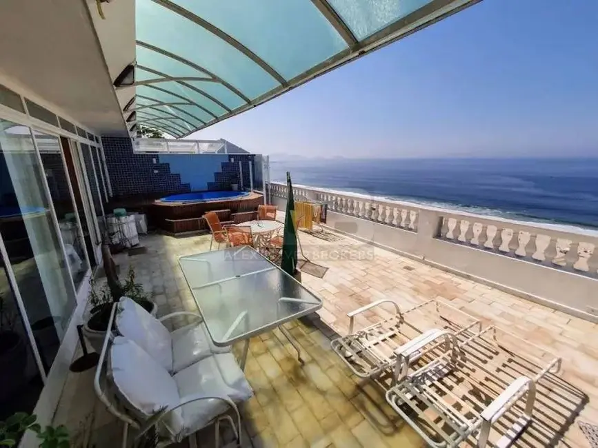 Cobertura com 4 quartos à venda, 357m2 em Copacabana, Rio De Janeiro - RJ - imagem 6 Foto 6 de Cobertura com 4 quartos à venda, 357m2 em Copacabana, Rio De Janeiro - RJ
