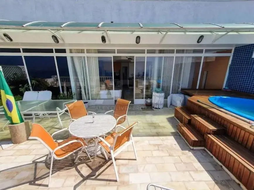Cobertura com 4 quartos à venda, 357m2 em Copacabana, Rio De Janeiro - RJ - imagem 9 Foto 9 de Cobertura com 4 quartos à venda, 357m2 em Copacabana, Rio De Janeiro - RJ