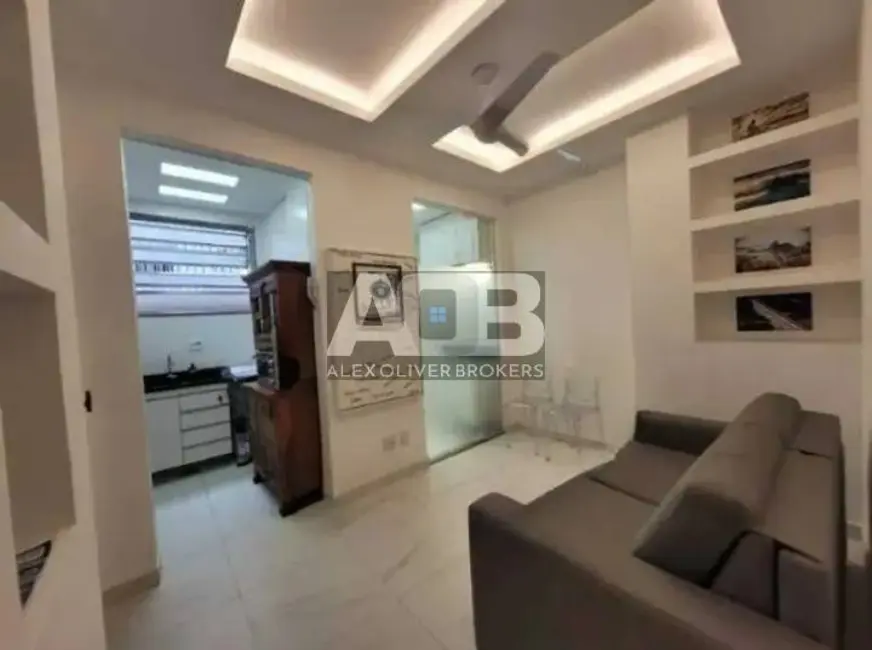 Apartamento com 1 quarto à venda, 49m2 em Copacabana, Rio De Janeiro - RJ - imagem 1 Foto 1 de Apartamento com 1 quarto à venda, 49m2 em Copacabana, Rio De Janeiro - RJ