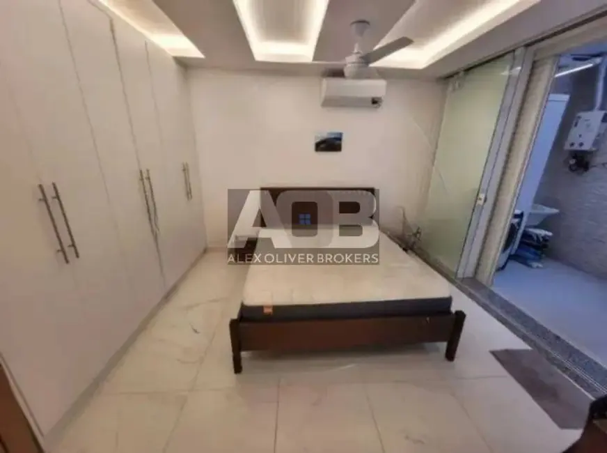 Apartamento com 1 quarto à venda, 49m2 em Copacabana, Rio De Janeiro - RJ - imagem 6 Foto 6 de Apartamento com 1 quarto à venda, 49m2 em Copacabana, Rio De Janeiro - RJ