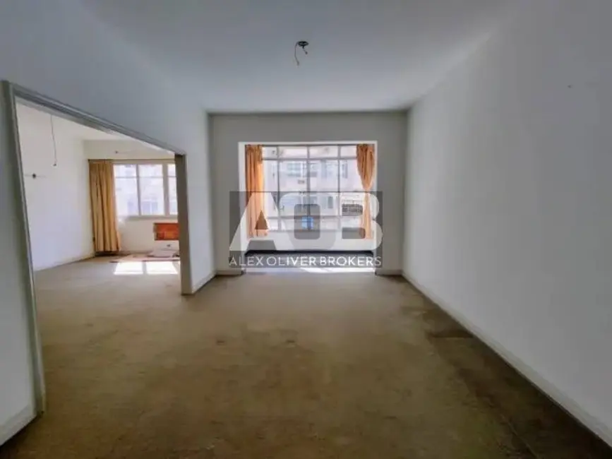 Apartamento com 4 quartos à venda, 233m2 em Copacabana, Rio De Janeiro - RJ - imagem 1 Foto 1 de Apartamento com 4 quartos à venda, 233m2 em Copacabana, Rio De Janeiro - RJ