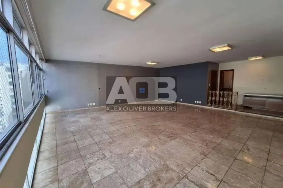 Foto 4 de Apartamento com 3 quartos à venda, 280m2 em Copacabana, Rio De Janeiro - RJ