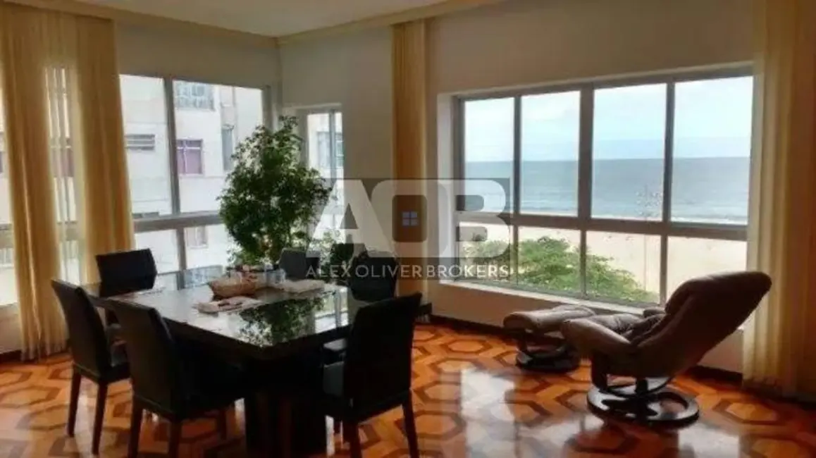Apartamento com 4 quartos à venda, 174m2 em Copacabana, Rio De Janeiro - RJ - imagem 1 Foto 1 de Apartamento com 4 quartos à venda, 174m2 em Copacabana, Rio De Janeiro - RJ