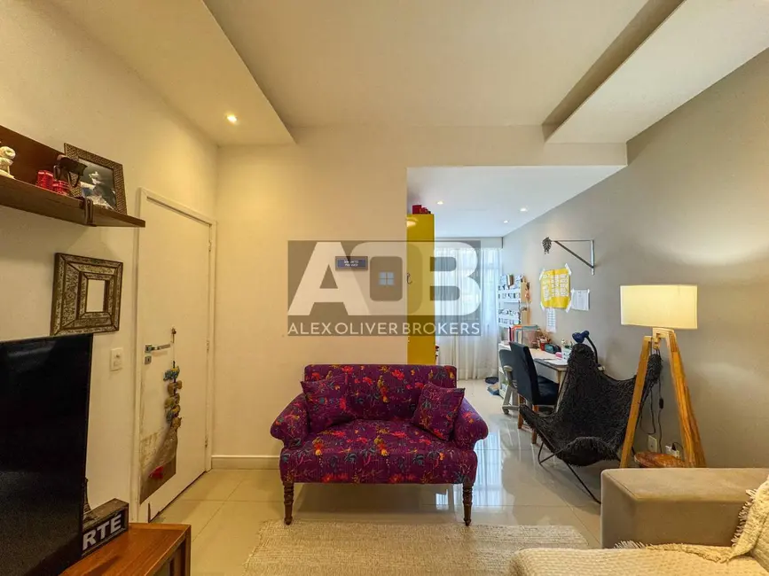Apartamento com 3 quartos à venda, 95m2 em Jardim Botânico, Rio De Janeiro - RJ - imagem 6 Foto 6 de Apartamento com 3 quartos à venda, 95m2 em Jardim Botânico, Rio De Janeiro - RJ