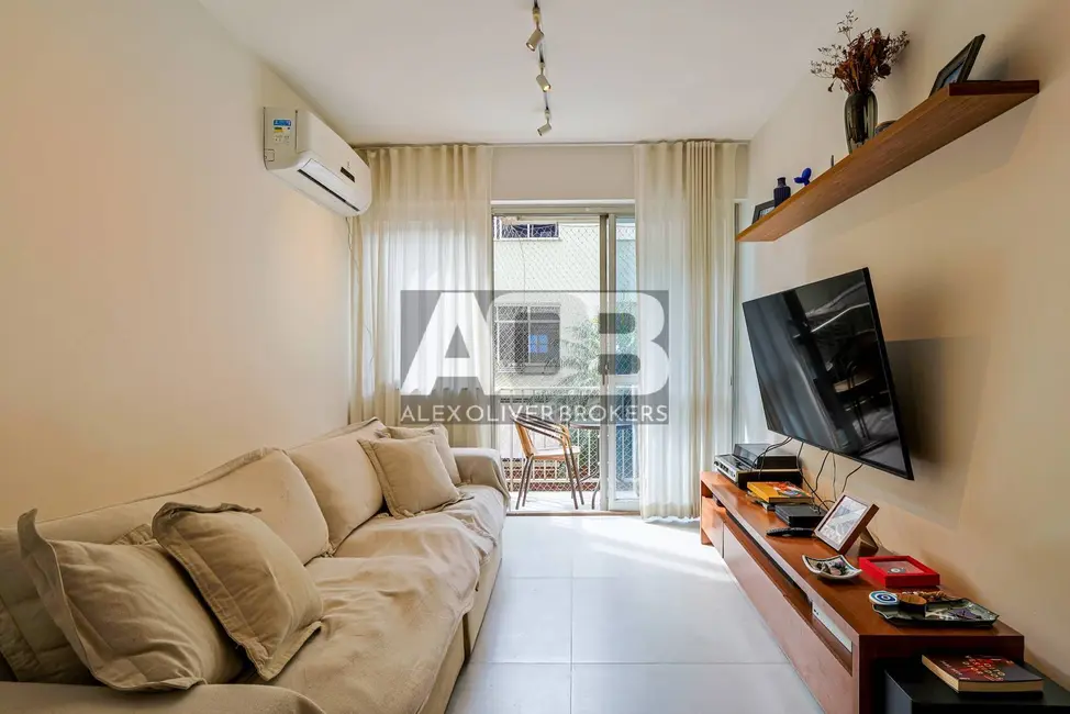 Foto 2 de Apartamento com 3 quartos à venda, 91m2 em Lagoa, Rio De Janeiro - RJ