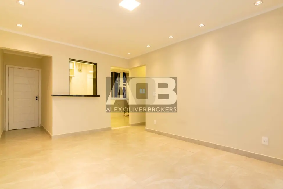 Foto 4 de Apartamento com 2 quartos à venda, 75m2 em Copacabana, Rio De Janeiro - RJ