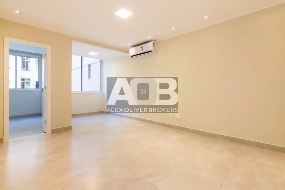 Foto 8 de Apartamento com 2 quartos à venda, 75m2 em Copacabana, Rio De Janeiro - RJ