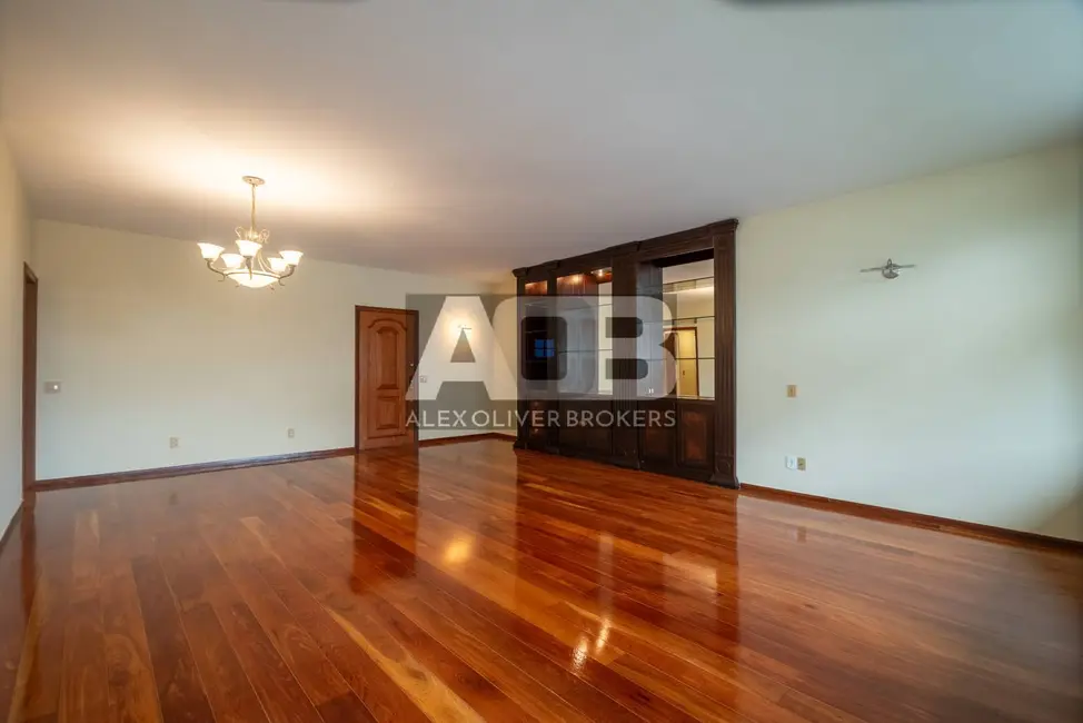 Foto 4 de Apartamento com 3 quartos à venda, 143m2 em Copacabana, Rio De Janeiro - RJ
