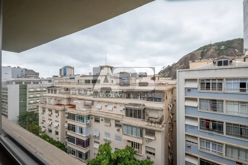 Foto 6 de Apartamento com 3 quartos à venda, 143m2 em Copacabana, Rio De Janeiro - RJ