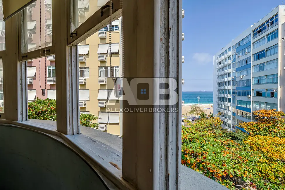 Foto 2 de Apartamento com 4 quartos à venda, 197m2 em Copacabana, Rio De Janeiro - RJ