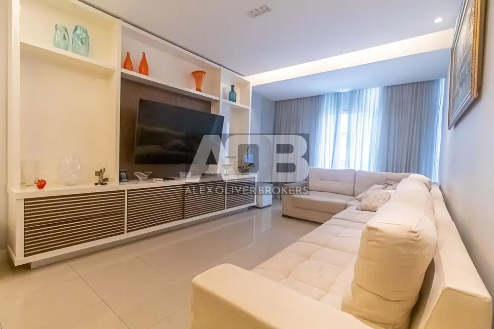 Foto 5 de Apartamento com 3 quartos à venda, 156m2 em Copacabana, Rio De Janeiro - RJ