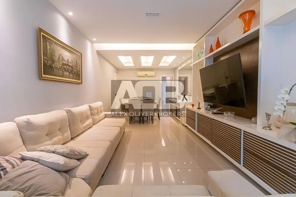 Foto 3 de Apartamento com 3 quartos à venda, 156m2 em Copacabana, Rio De Janeiro - RJ