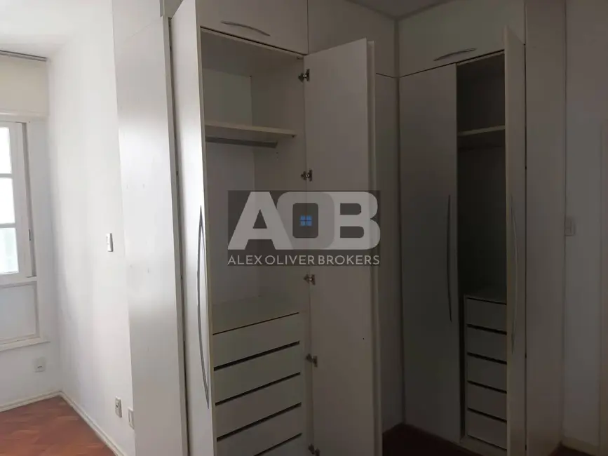 Foto 3 de Apartamento com 2 quartos para alugar, 85m2 em Copacabana, Rio De Janeiro - RJ