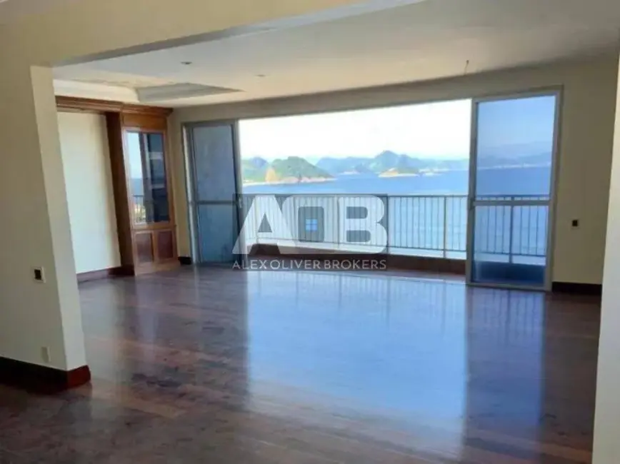 Foto 1 de Cobertura com 4 quartos à venda, 328m2 em Copacabana, Rio De Janeiro - RJ