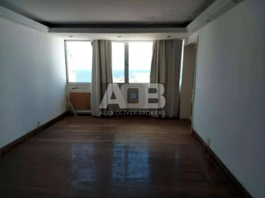 Apartamento com 4 quartos à venda, 337m2 em Copacabana, Rio De Janeiro - RJ - imagem 8 Foto 8 de Apartamento com 4 quartos à venda, 337m2 em Copacabana, Rio De Janeiro - RJ