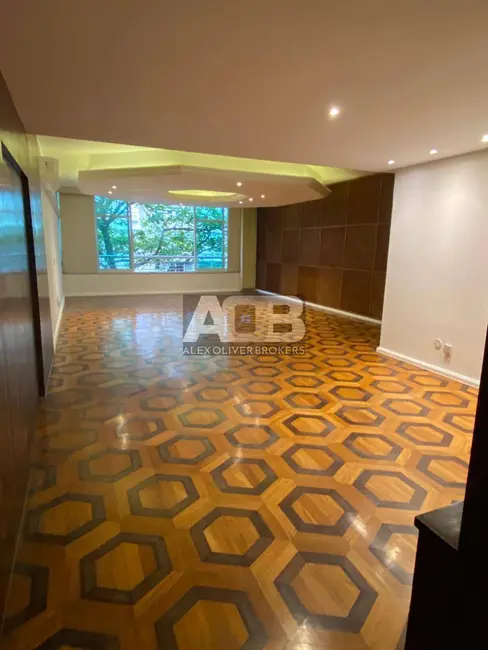 Foto 3 de Apartamento com 4 quartos à venda, 219m2 em Leblon, Rio De Janeiro - RJ