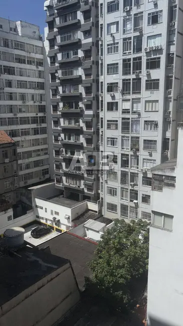 Foto 6 de Apartamento com 2 quartos à venda, 75m2 em Copacabana, Rio De Janeiro - RJ