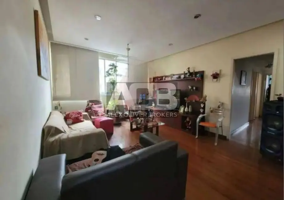 Apartamento com 3 quartos à venda, 110m2 em Copacabana, Rio De Janeiro - RJ - imagem 2 Foto 2 de Apartamento com 3 quartos à venda, 110m2 em Copacabana, Rio De Janeiro - RJ