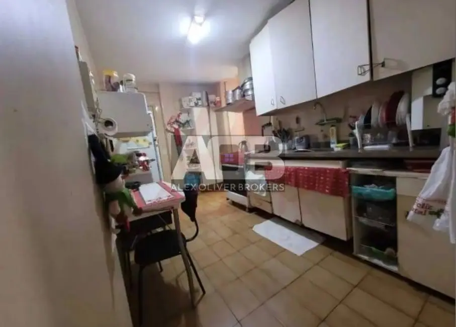 Apartamento com 3 quartos à venda, 110m2 em Copacabana, Rio De Janeiro - RJ - imagem 8 Foto 8 de Apartamento com 3 quartos à venda, 110m2 em Copacabana, Rio De Janeiro - RJ