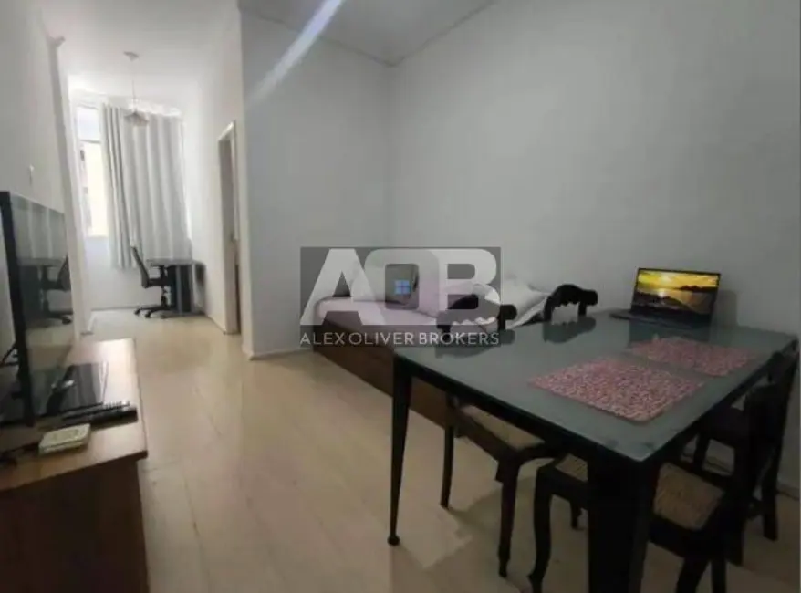 Foto 3 de Apartamento com 2 quartos à venda, 85m2 em Copacabana, Rio De Janeiro - RJ