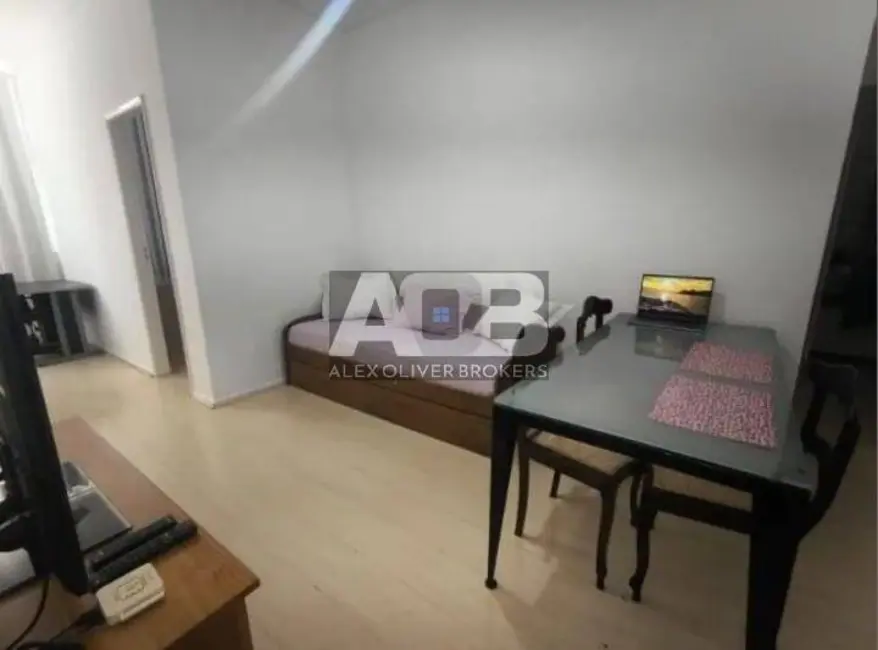 Foto 2 de Apartamento com 2 quartos à venda, 85m2 em Copacabana, Rio De Janeiro - RJ