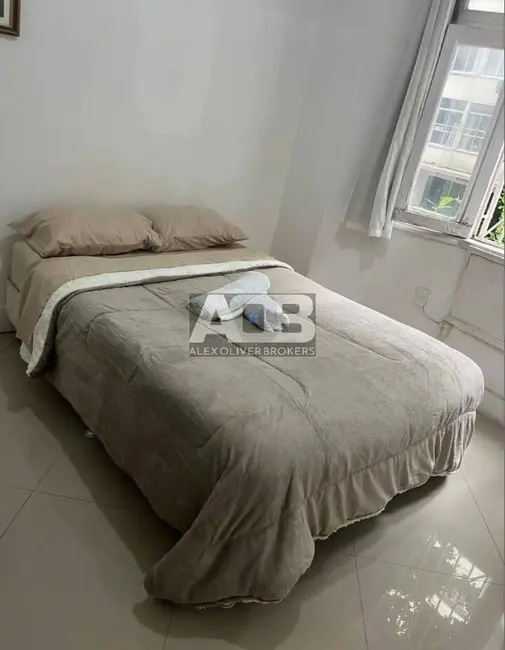 Foto 3 de Apartamento com 3 quartos para alugar, 88m2 em Leme, Rio De Janeiro - RJ