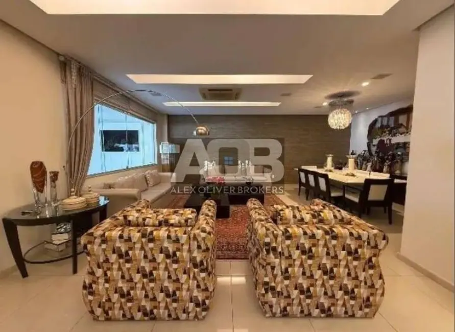 Foto 4 de Casa com 5 quartos à venda, 1350m2 em Barra da Tijuca, Rio De Janeiro - RJ