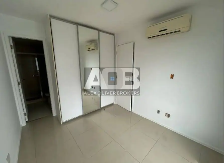 Foto 8 de Apartamento com 4 quartos à venda, 140m2 em Barra da Tijuca, Rio De Janeiro - RJ