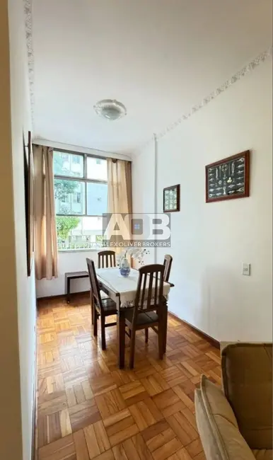 Foto 2 de Apartamento com 2 quartos à venda, 74m2 em Laranjeiras, Rio De Janeiro - RJ