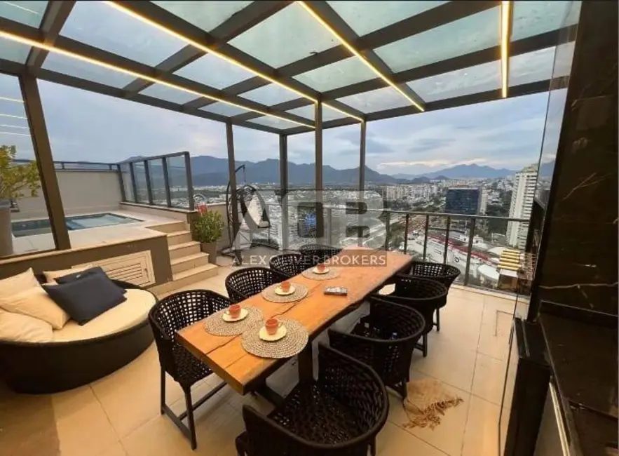 Cobertura com 4 quartos à venda, 175m2 em Recreio dos Bandeirantes, Rio De Janeiro - RJ - imagem 2 Foto 2 de Cobertura com 4 quartos à venda, 175m2 em Recreio dos Bandeirantes, Rio De Janeiro - RJ