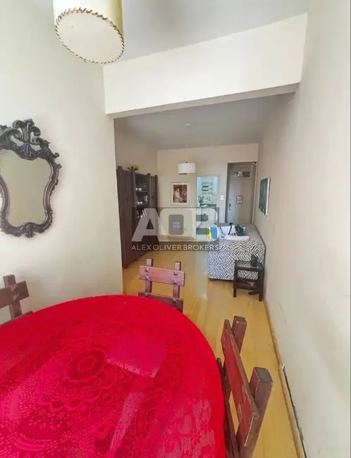 Foto 2 de Apartamento com 3 quartos à venda, 95m2 em Copacabana, Rio De Janeiro - RJ