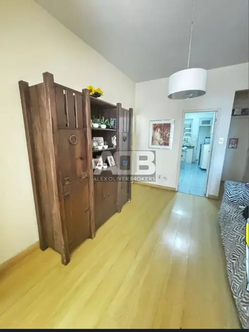 Foto 4 de Apartamento com 3 quartos à venda, 95m2 em Copacabana, Rio De Janeiro - RJ