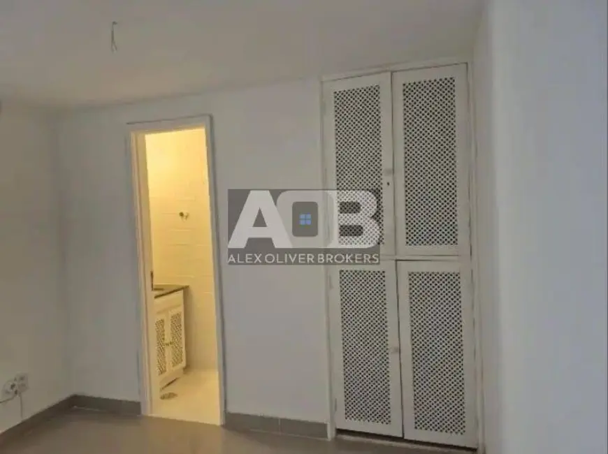 Foto 3 de Sala Comercial à venda, 30m2 em Ipanema, Rio De Janeiro - RJ