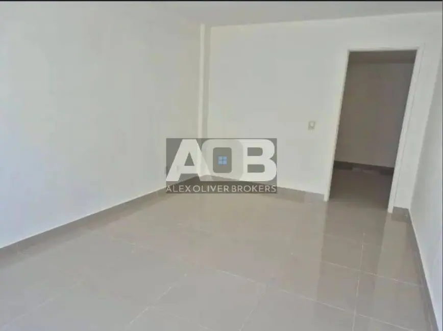 Foto 4 de Sala Comercial à venda, 30m2 em Ipanema, Rio De Janeiro - RJ
