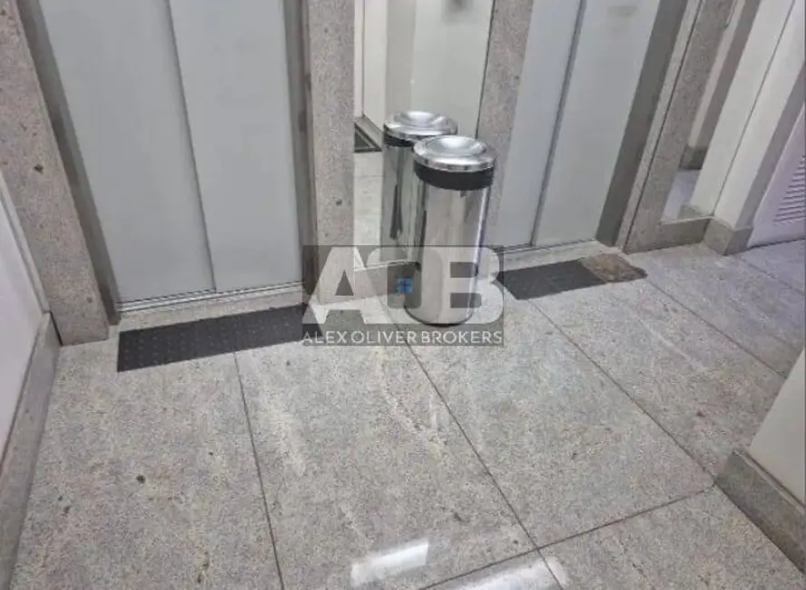 Foto 5 de Sala Comercial à venda, 30m2 em Ipanema, Rio De Janeiro - RJ