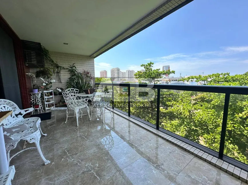 Foto 9 de Apartamento com 4 quartos à venda, 136m2 em Barra da Tijuca, Rio De Janeiro - RJ