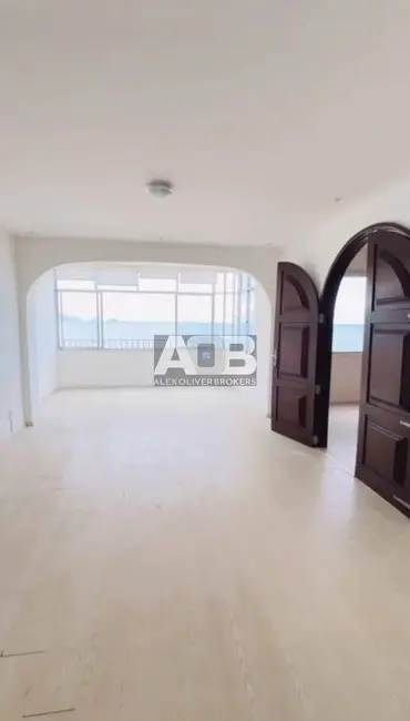 Foto 2 de Apartamento com 3 quartos à venda, 127m2 em Copacabana, Rio De Janeiro - RJ