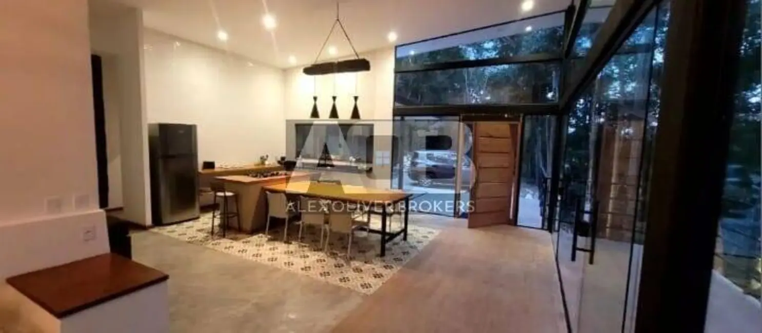 Casa com 3 quartos à venda, 150m2 em Rio De Janeiro - RJ - imagem 3 Foto 3 de Casa com 3 quartos à venda, 150m2 em Rio De Janeiro - RJ