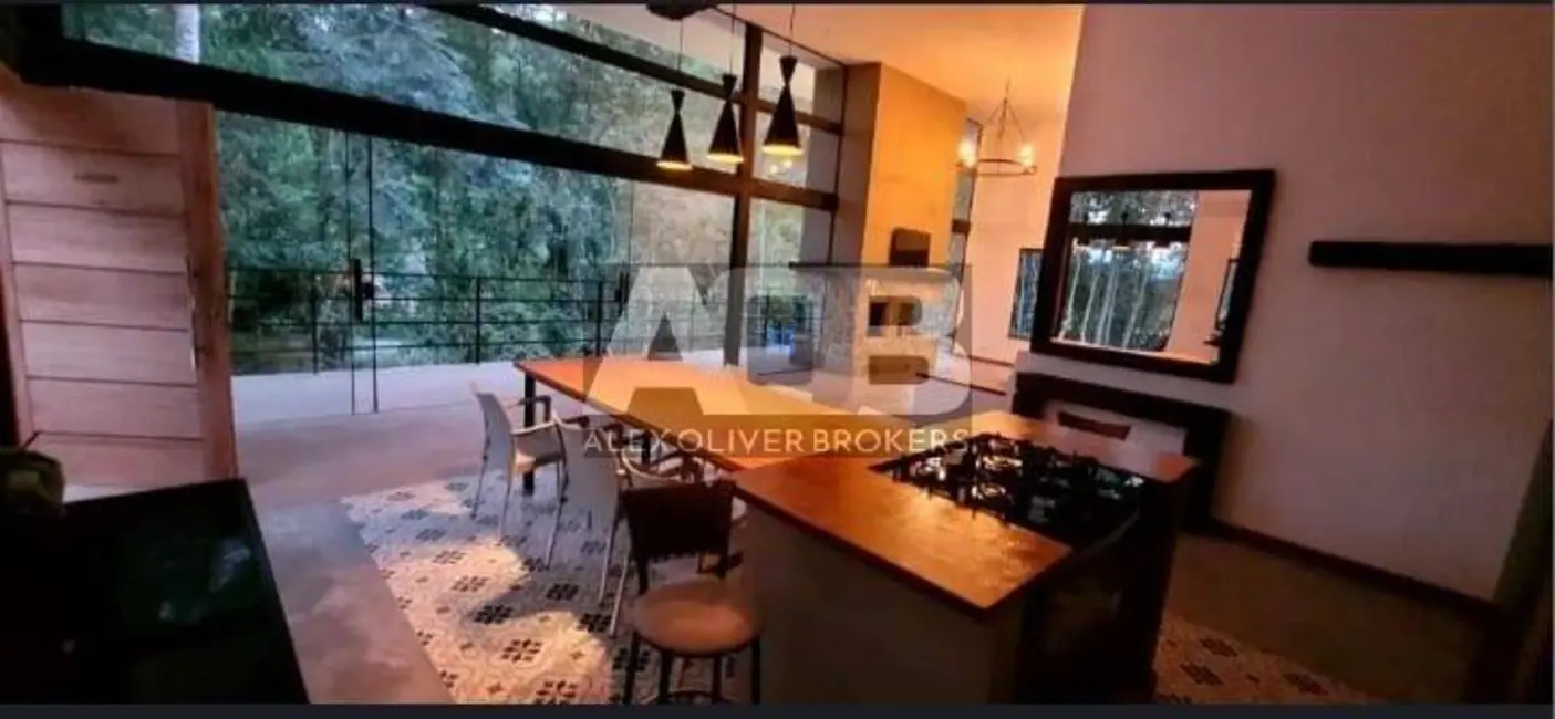 Casa com 3 quartos à venda, 150m2 em Rio De Janeiro - RJ - imagem 4 Foto 4 de Casa com 3 quartos à venda, 150m2 em Rio De Janeiro - RJ