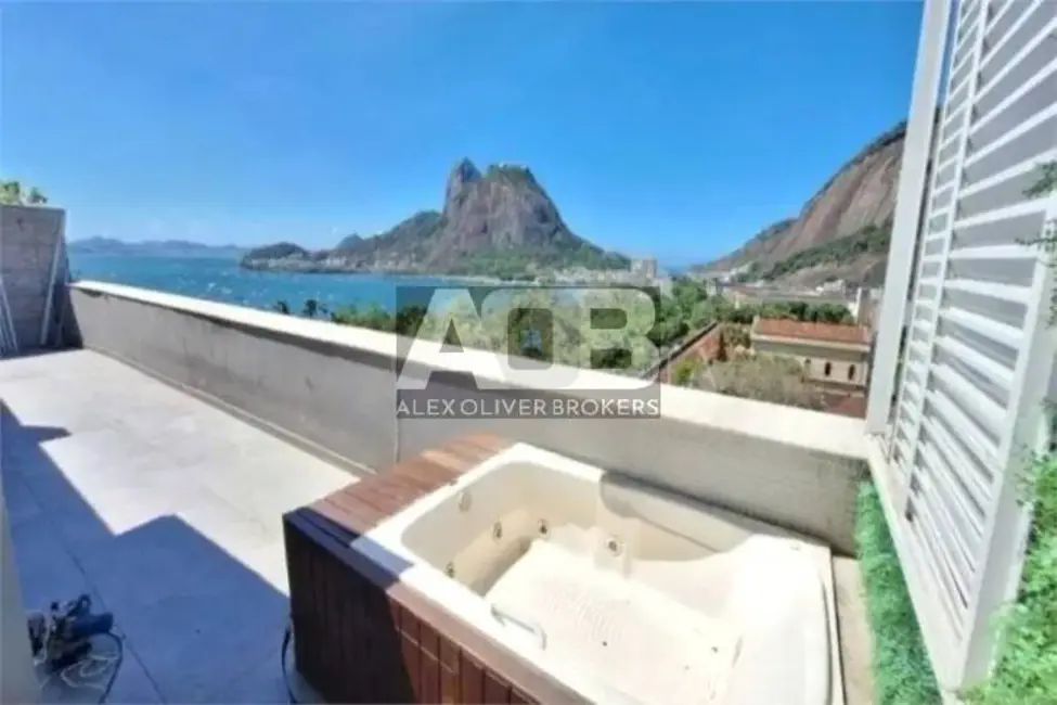 Cobertura com 2 quartos à venda, 150m2 em Botafogo, Rio De Janeiro - RJ - imagem 2 Foto 2 de Cobertura com 2 quartos à venda, 150m2 em Botafogo, Rio De Janeiro - RJ
