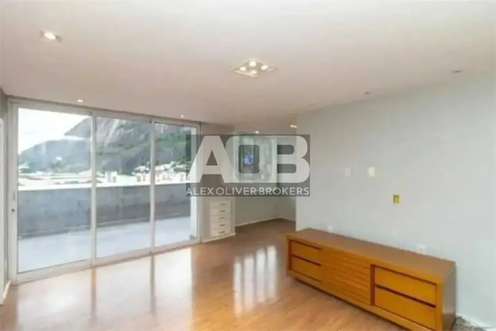 Cobertura com 2 quartos à venda, 150m2 em Botafogo, Rio De Janeiro - RJ - imagem 9 Foto 9 de Cobertura com 2 quartos à venda, 150m2 em Botafogo, Rio De Janeiro - RJ