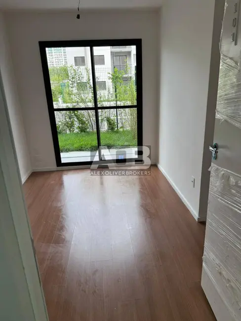 Apartamento com 2 quartos à venda, 45m2 em Rio De Janeiro - RJ - imagem 2 Foto 2 de Apartamento com 2 quartos à venda, 45m2 em Rio De Janeiro - RJ