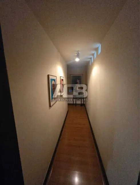 Apartamento com 3 quartos à venda, 167m2 em Copacabana, Rio De Janeiro - RJ - imagem 7 Foto 7 de Apartamento com 3 quartos à venda, 167m2 em Copacabana, Rio De Janeiro - RJ
